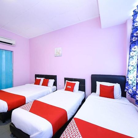 Oyo 1125 Ir Inn Hotel Скудай Екстер'єр фото