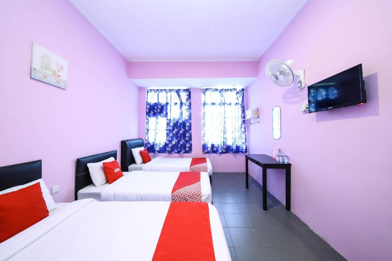 Oyo 1125 Ir Inn Hotel Скудай Екстер'єр фото