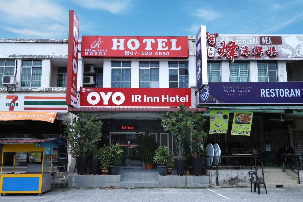 Oyo 1125 Ir Inn Hotel Скудай Екстер'єр фото
