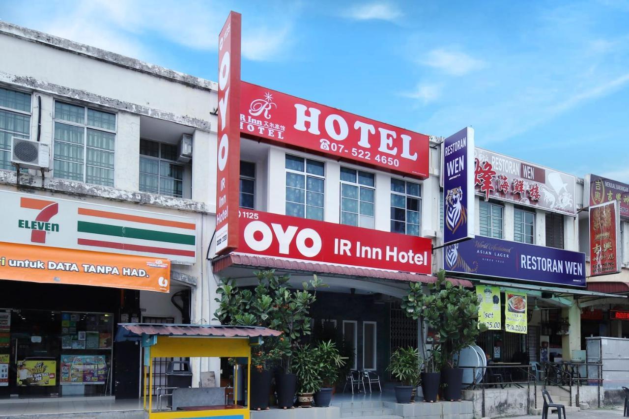 Oyo 1125 Ir Inn Hotel Скудай Екстер'єр фото