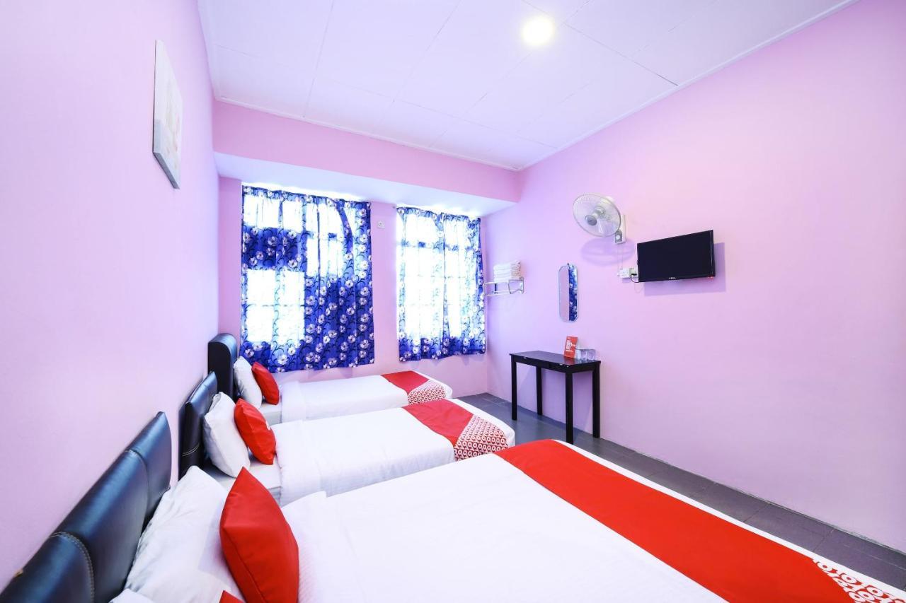 Oyo 1125 Ir Inn Hotel Скудай Екстер'єр фото