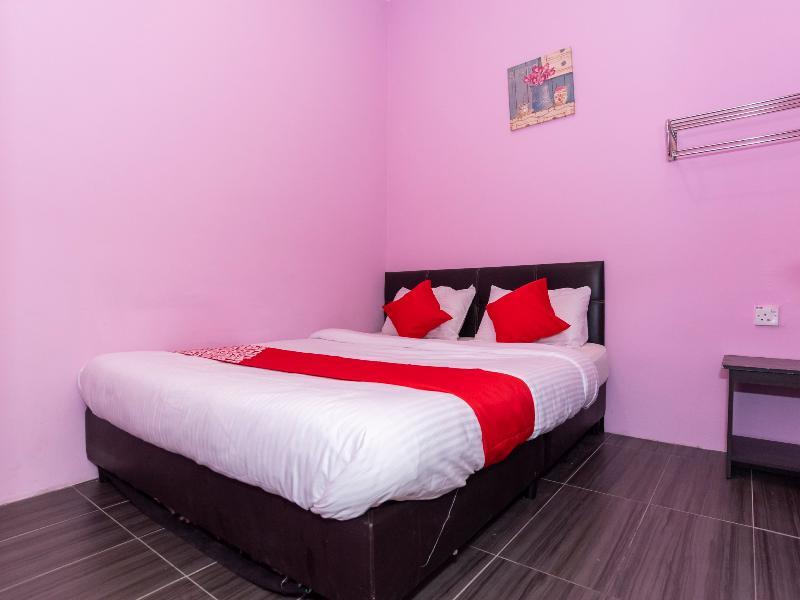 Oyo 1125 Ir Inn Hotel Скудай Екстер'єр фото