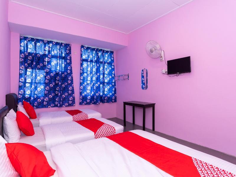 Oyo 1125 Ir Inn Hotel Скудай Екстер'єр фото