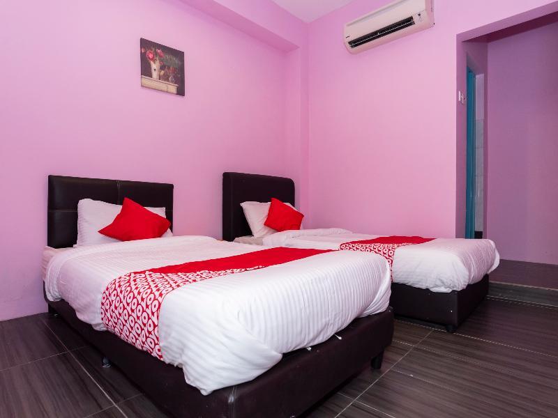 Oyo 1125 Ir Inn Hotel Скудай Екстер'єр фото