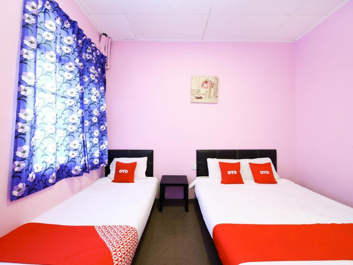 Oyo 1125 Ir Inn Hotel Скудай Екстер'єр фото