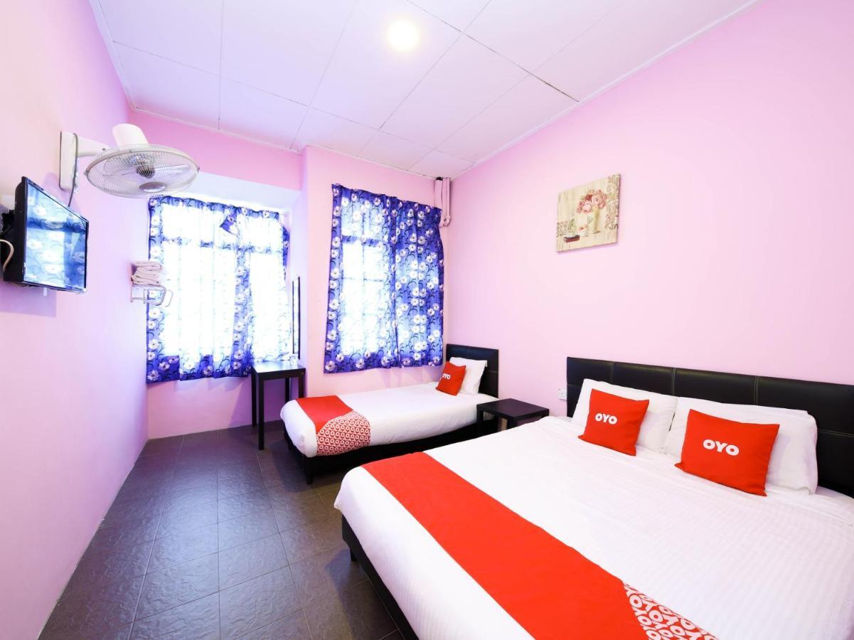 Oyo 1125 Ir Inn Hotel Скудай Екстер'єр фото