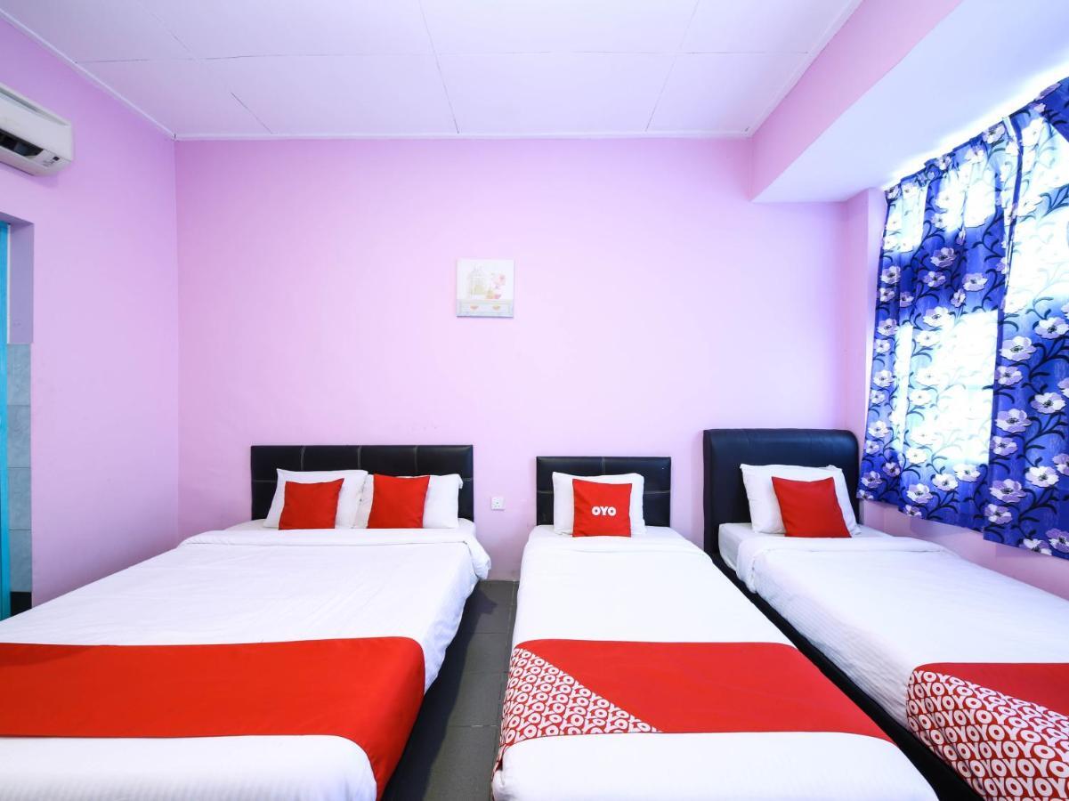 Oyo 1125 Ir Inn Hotel Скудай Екстер'єр фото