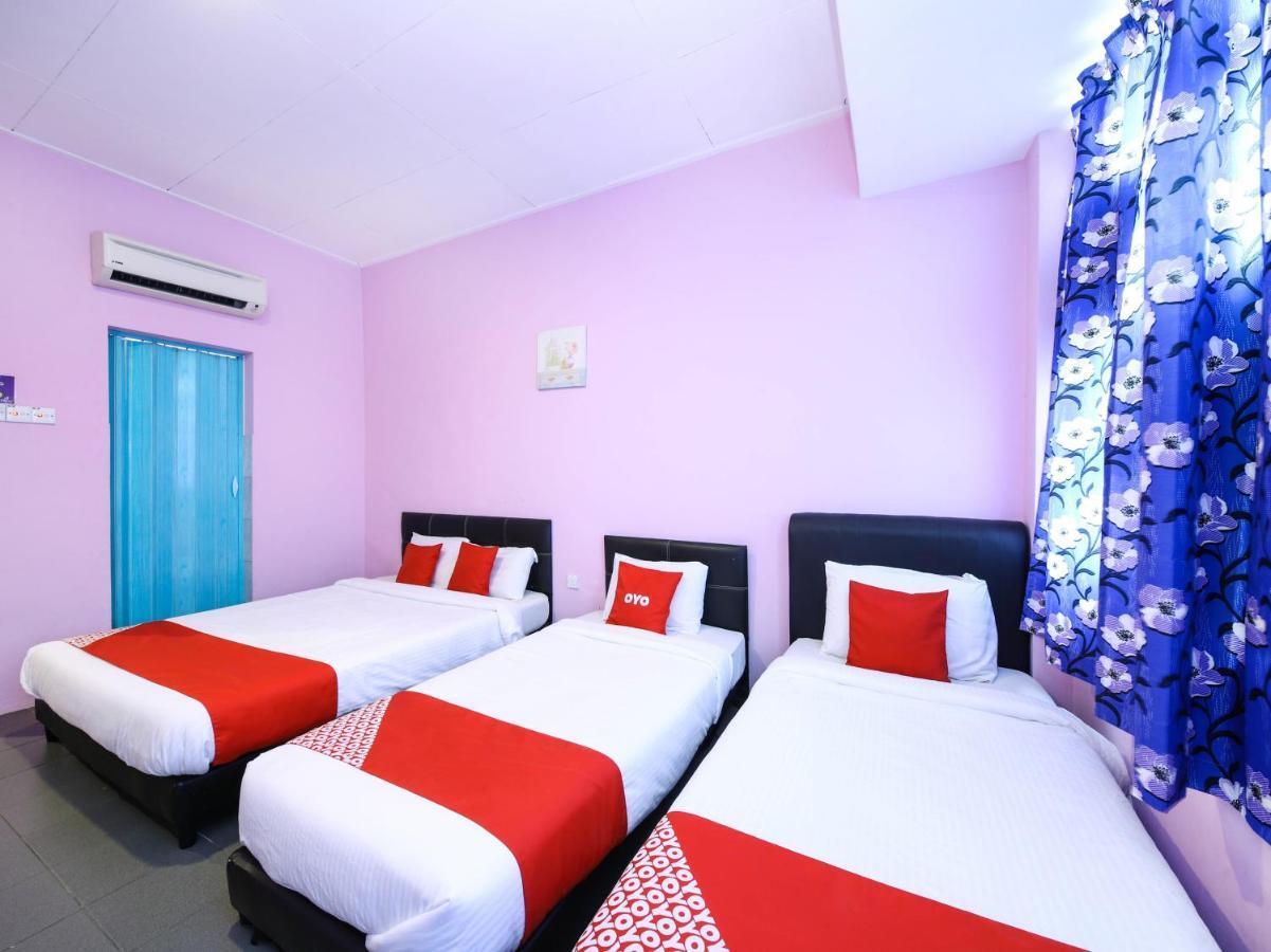Oyo 1125 Ir Inn Hotel Скудай Екстер'єр фото